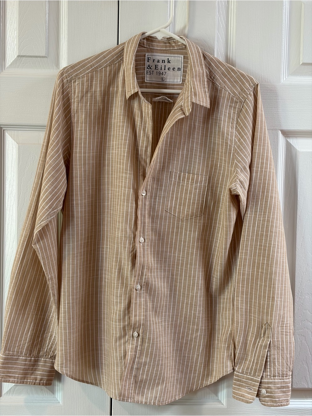 Frank & Eileen Tan and White Stripe Linen/Cotton Button Up Shirt Size L